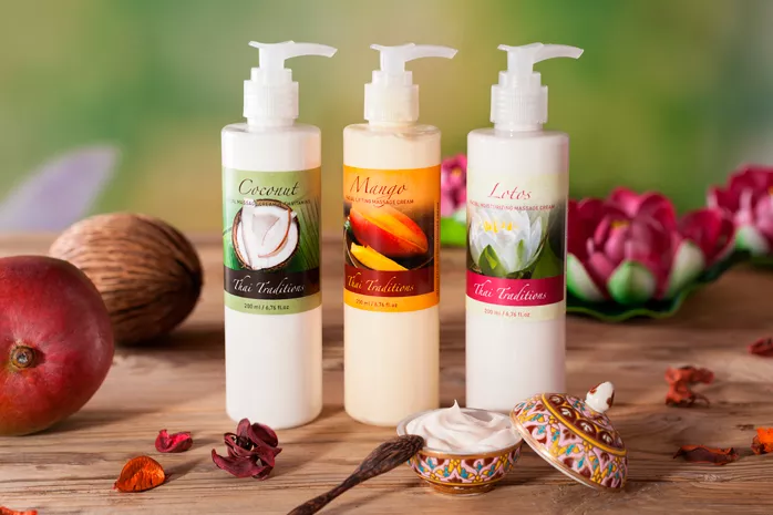 Чем делают массаж лица: какие масла, крема и сыворотки лучше использовать